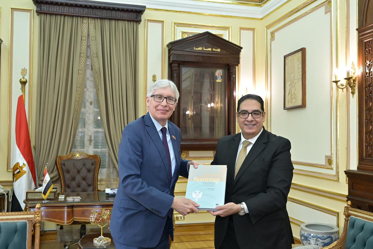 جامعة القاهرة تفتح آفاق تعاون علمي جديد مع جامعات بيرو في التعليم والبحث