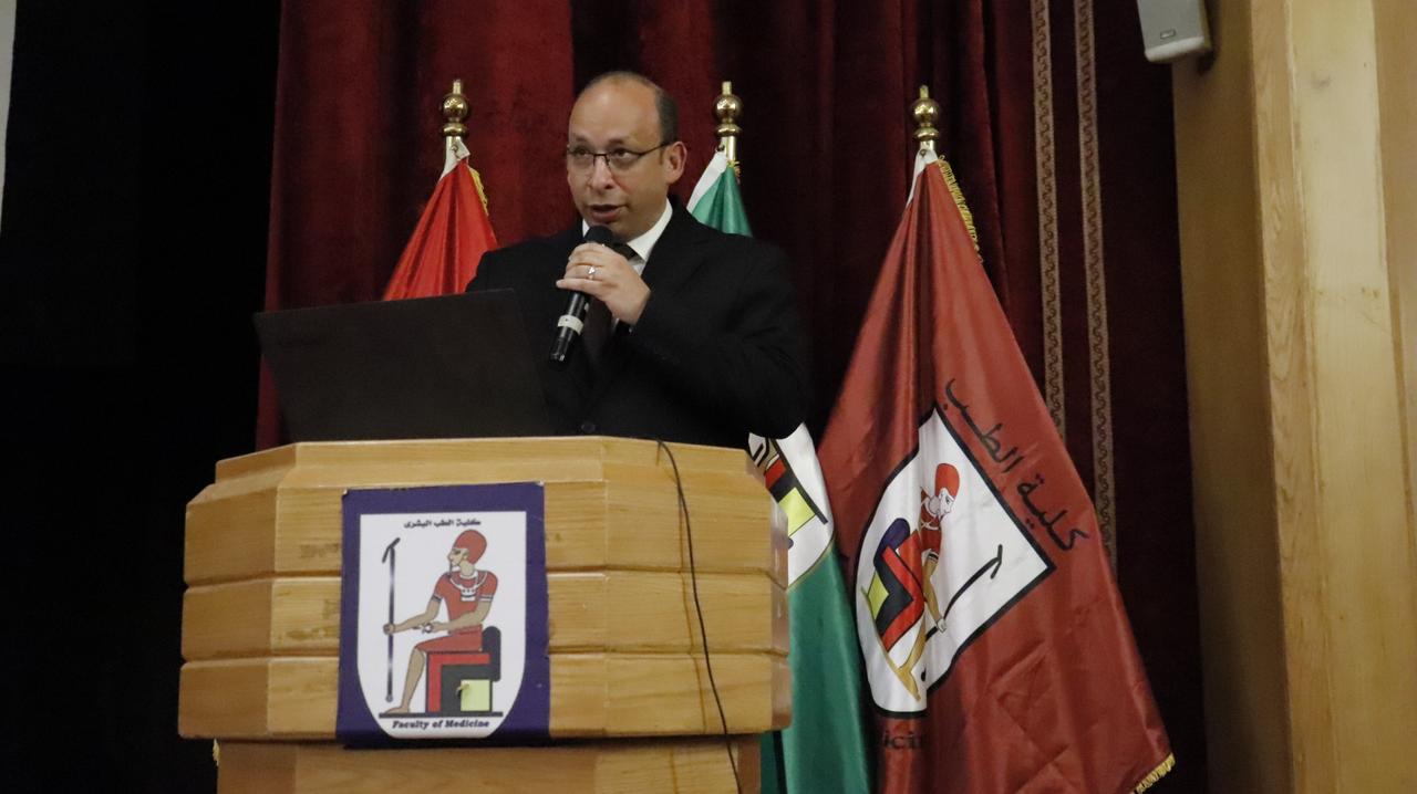 وزيرة الرعاية الصحية السويدية تزور مستشفيات قصر العيني