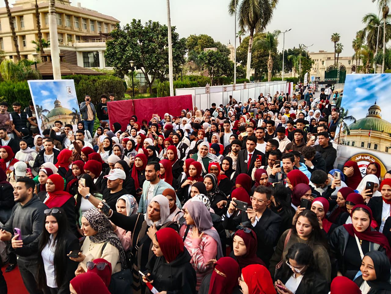 جامعة القاهرة تحتفل باستقبال طلابها مع بدء الفصل الدراسي الثاني