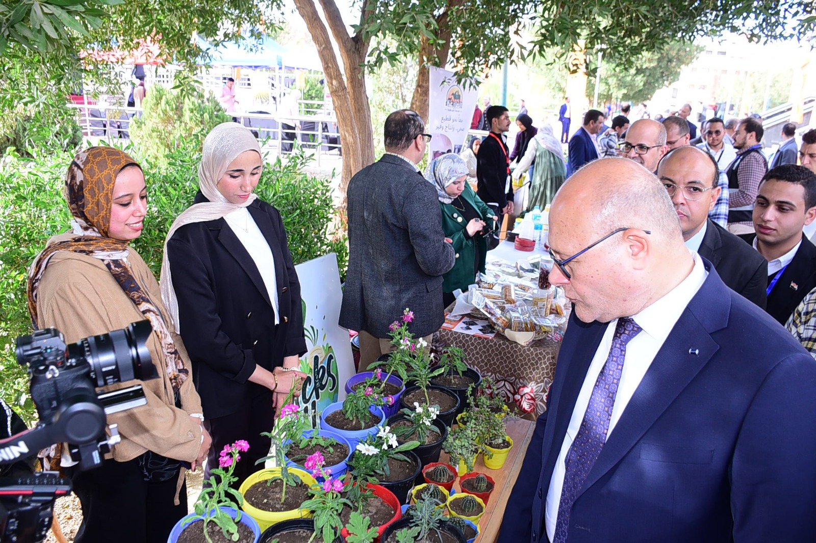 انطلاق ابتكارات 60 مبتكر بجامعة سوهاج وفرص عمل للشباب