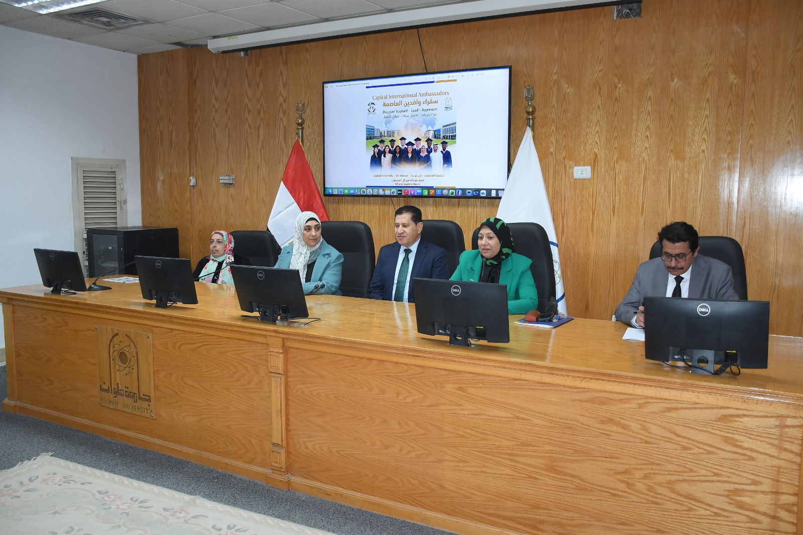 جامعة العاصمة تطلق المرحلة الأولى من المقابلات الشخصية لاختيار سفراء الوافدين 