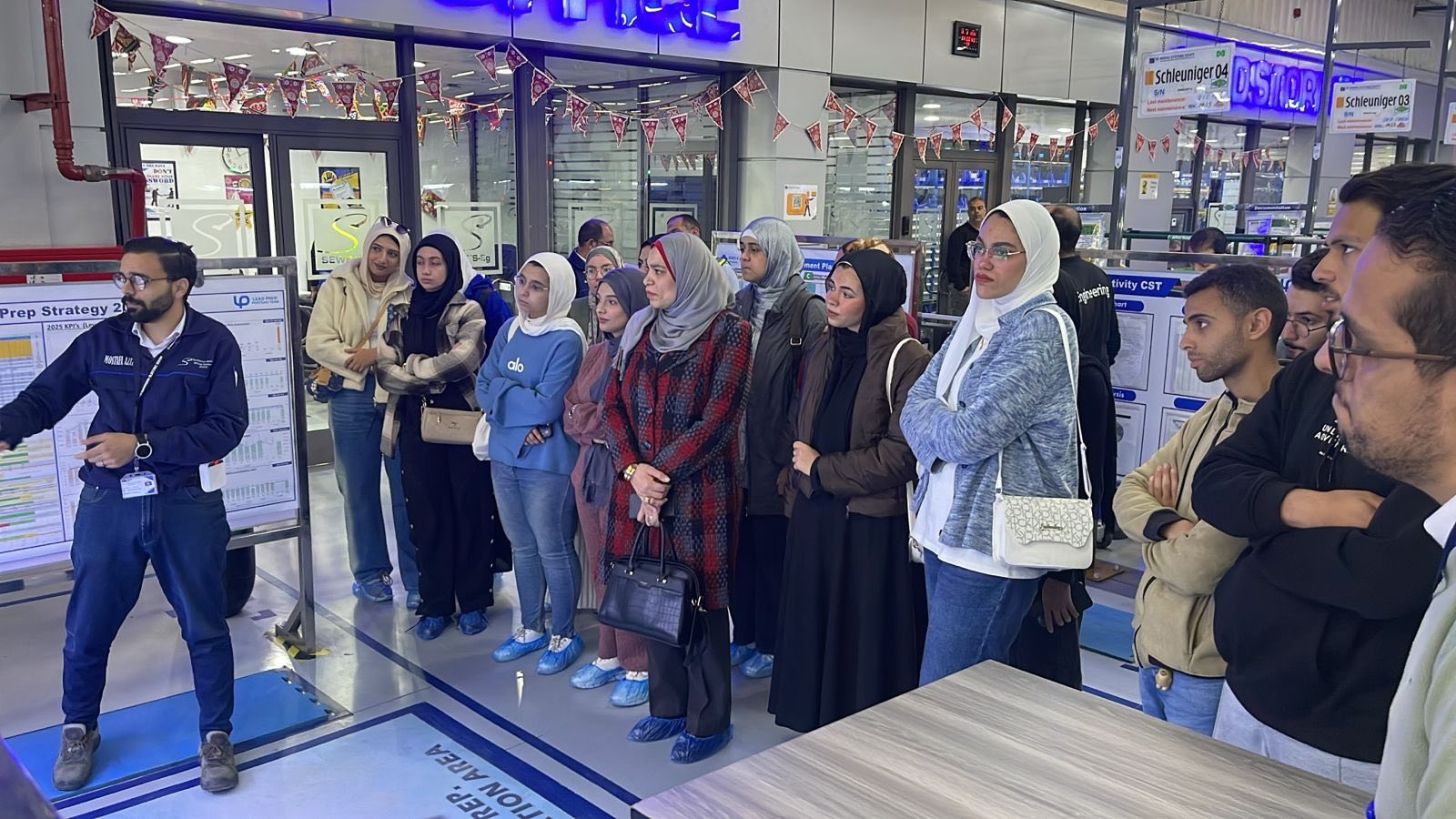 رئيس جامعة بورسعيد يشيد بتعاون SE Wiring لتعزيز التعليم الصناعي