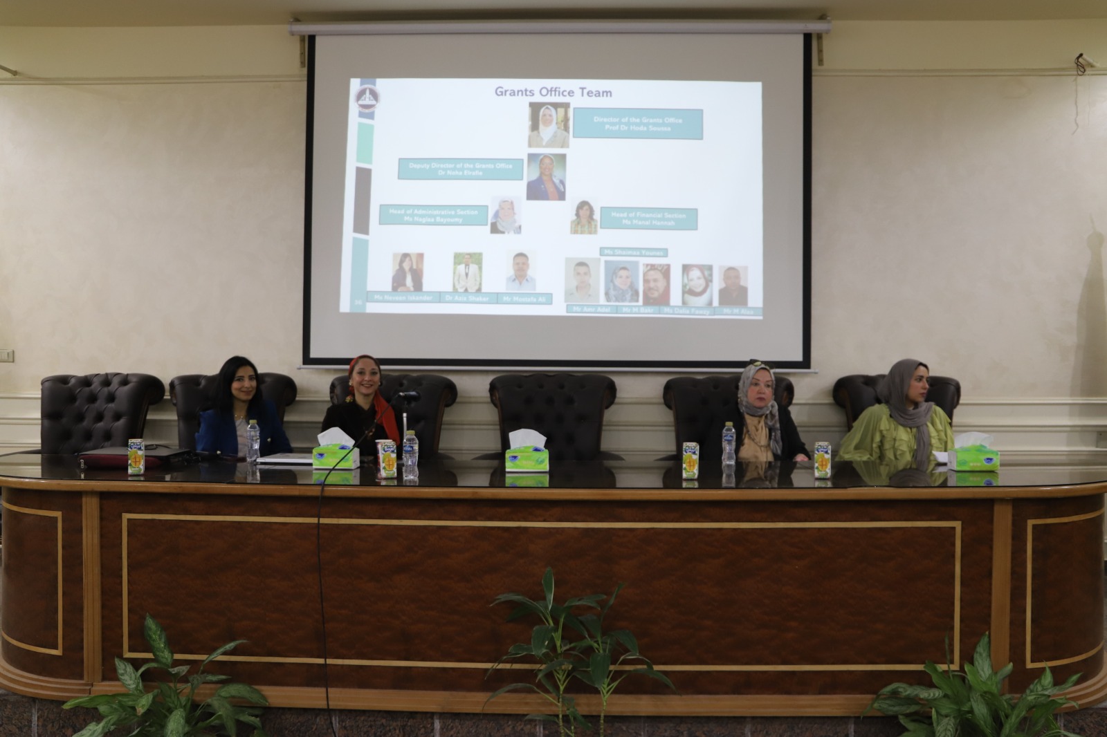 ملتقى الخريجين والتوظيف لطلاب كلية العلوم جامعة عين شمس