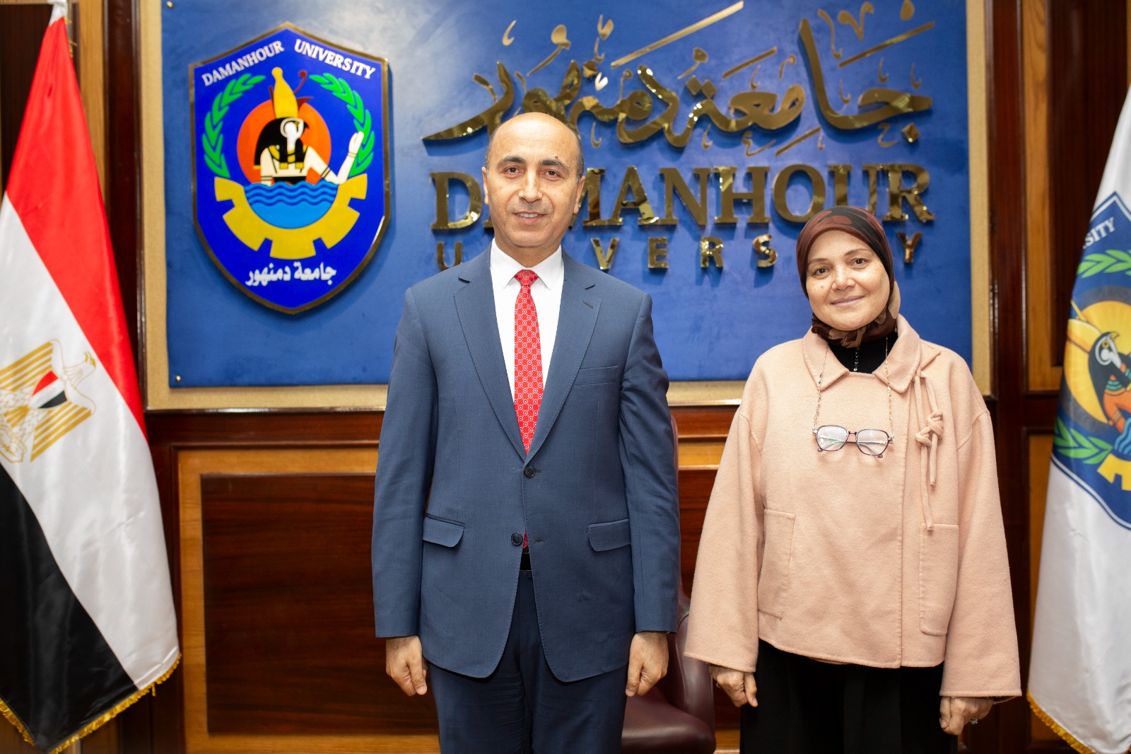 جامعة دمنهور تناقش تطوير التعليم وتعزيز البحث العلمي