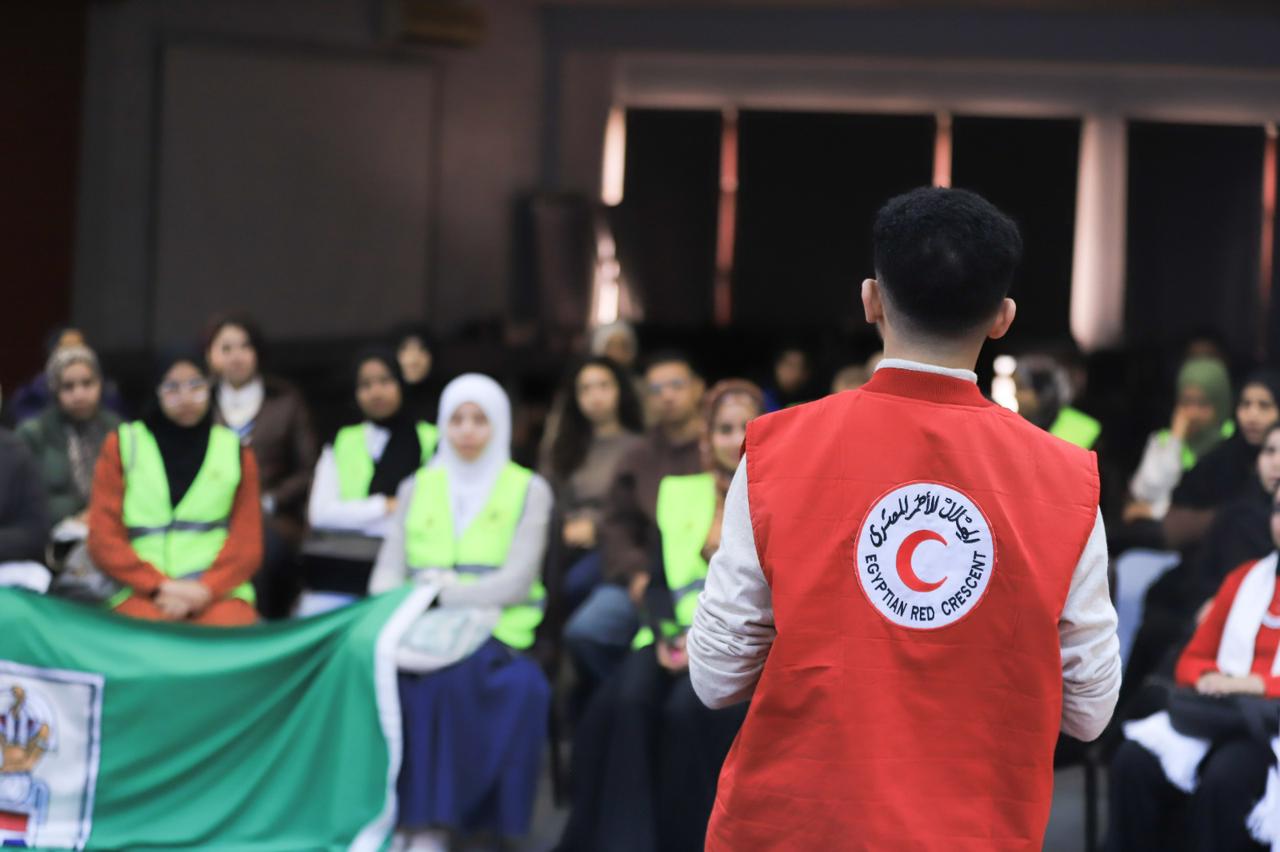 جامعة القاهرة تقود قافلة زاد العزة لدعم غزة