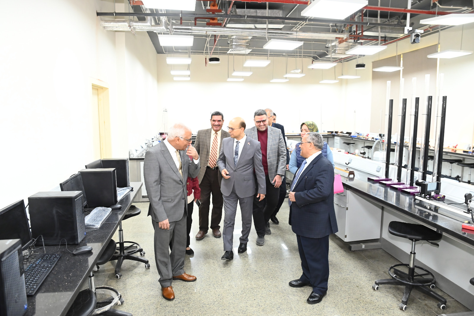 المنشاوي يفتتح 68 معملًا متطورًا بـ جامعة أسيوط الأهلية