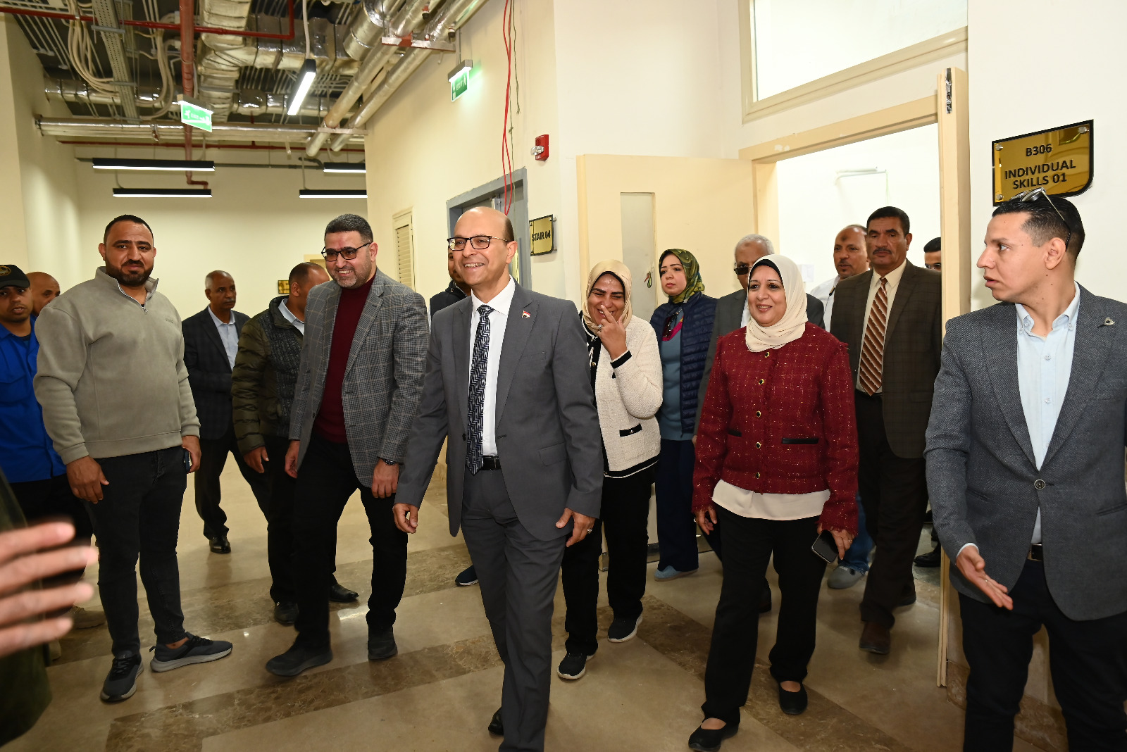 المنشاوي يفتتح 68 معملًا متطورًا بـ جامعة أسيوط الأهلية