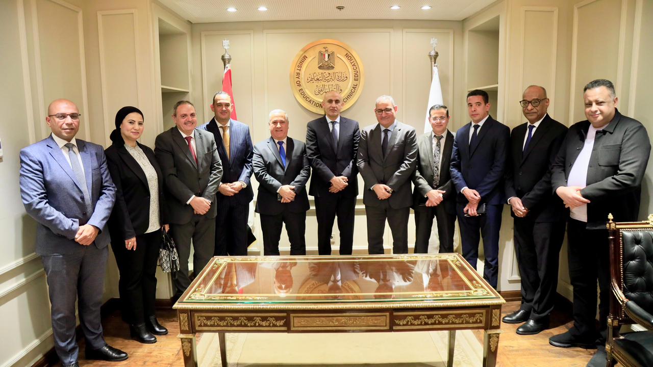 وزير التربية والتعليم يوقع بروتوكول تعاون مع دار التحرير لدعم التحول الرقمي في التعليم 