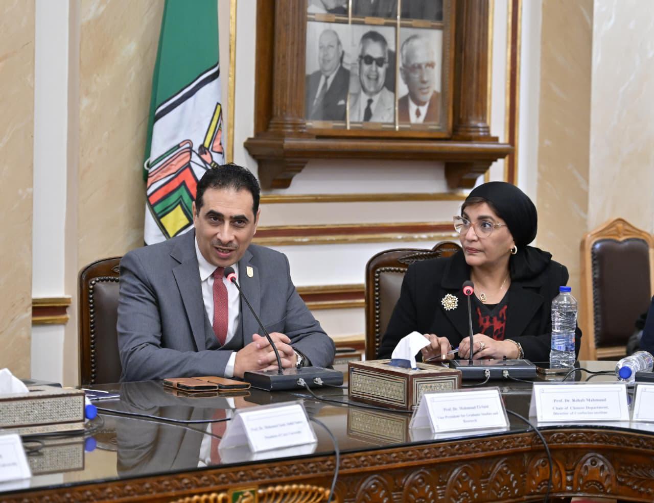 شراكة عالمية جديدة تقودها جامعة القاهرة مع جامعة بكين في برامج دولية متقدمة