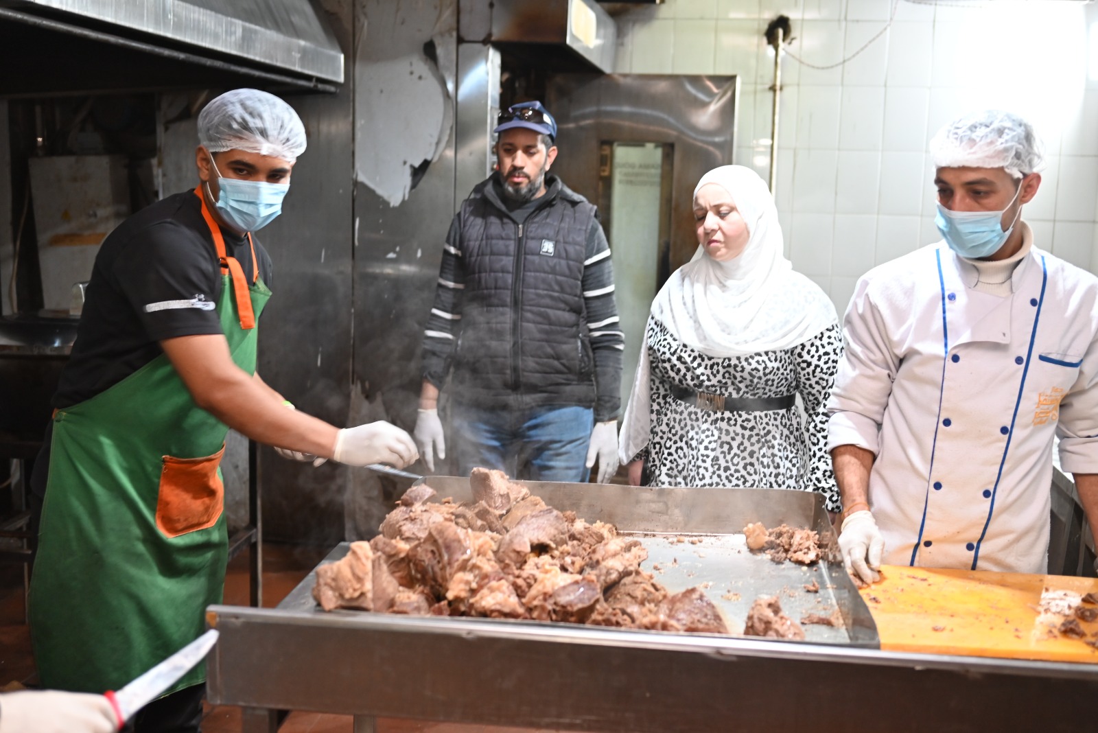 جامعة سوهاج ترفع معايير سلامة الغذاء وجودة الوجبات للطلاب