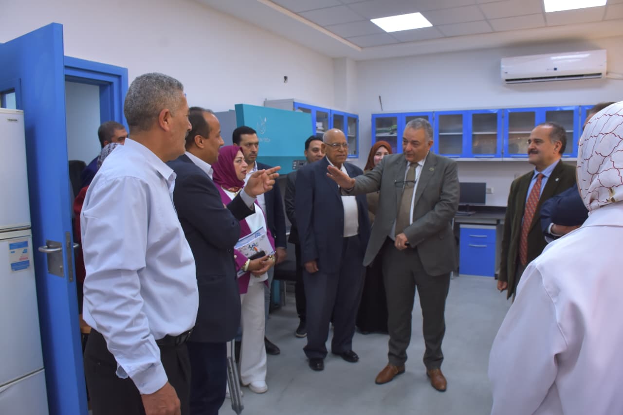 جامعة السادات تقترب من إطلاق الدراسة بكلية التكنولوجيا الحيوية بصورة متكاملة