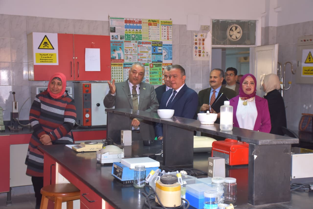 جامعة السادات تقترب من إطلاق الدراسة بكلية التكنولوجيا الحيوية بصورة متكاملة