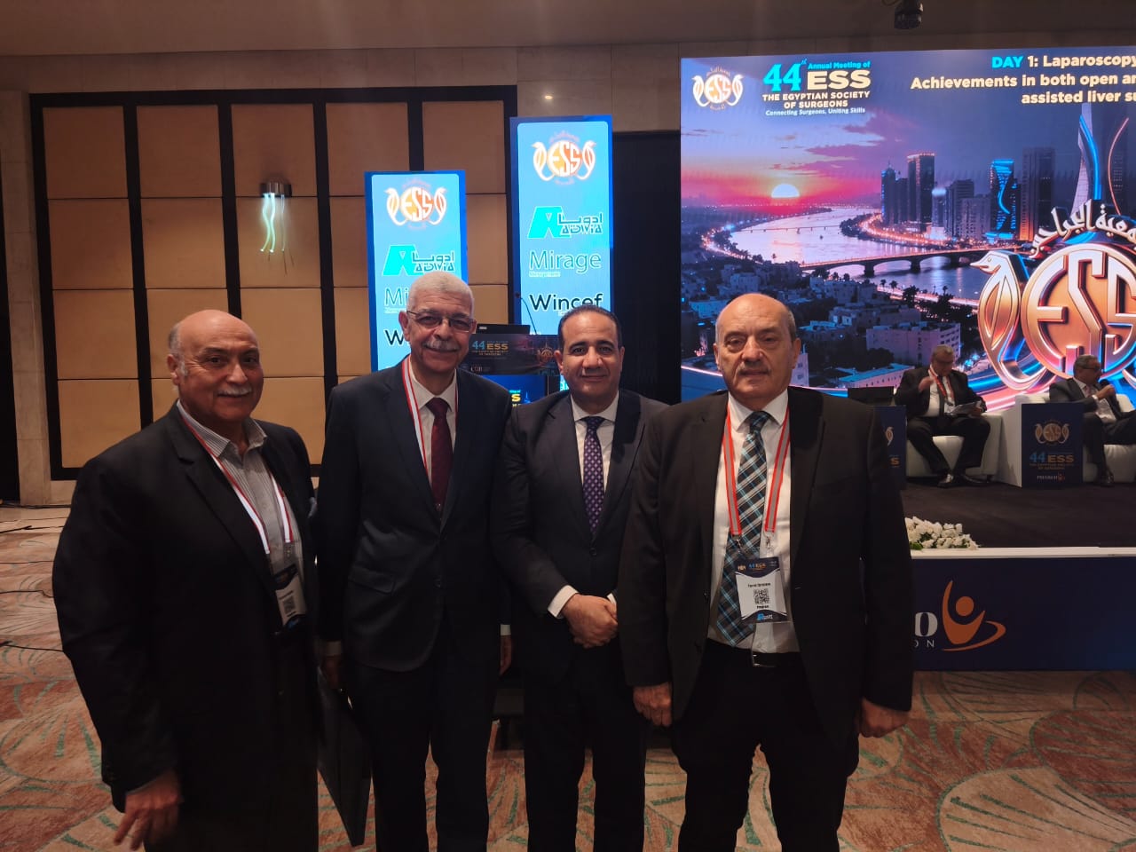 رئيس جامعة المنوفية يقود 3 جلسات علمية بالمؤتمر الدولي الـ44 للجراحين