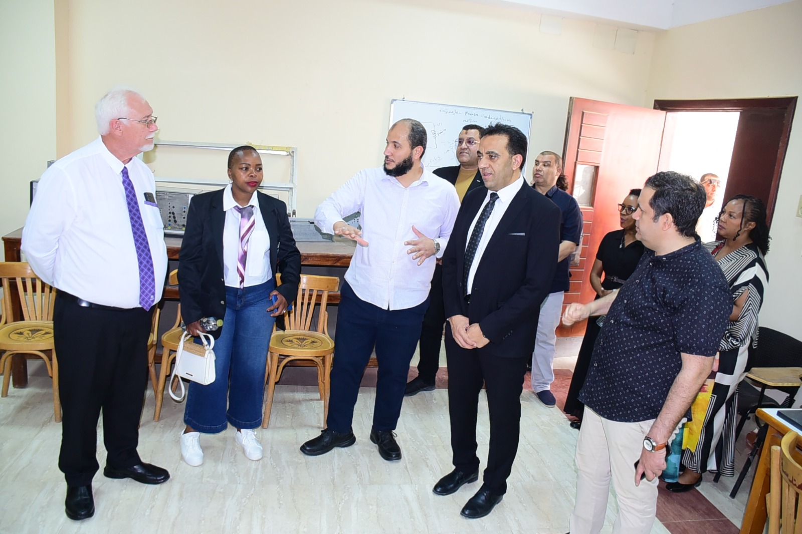 جامعة سوهاج تستقبل وفد دولي لفتح آفاق تعاون جديدة