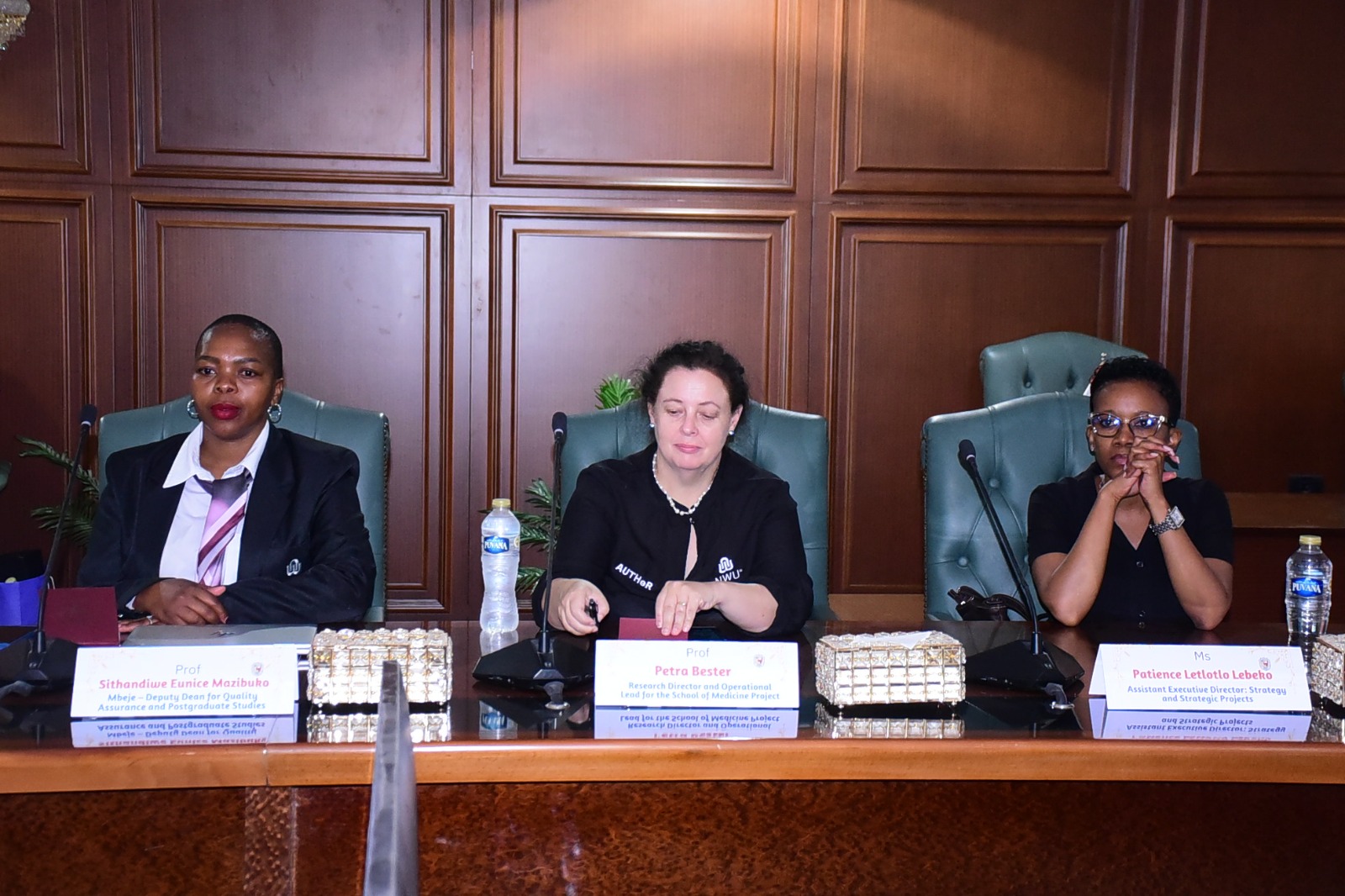 جامعة سوهاج الأهلية تستقبل وفدًا دوليًا نحو تعاون عالمي جديد