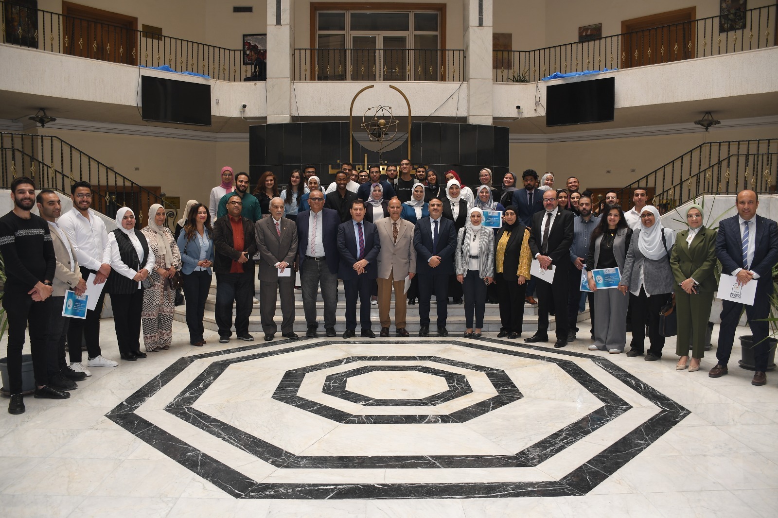 جامعة العاصمة تطلق مشروعات طلابية مبتكرة ضمن برنامج انطلاق