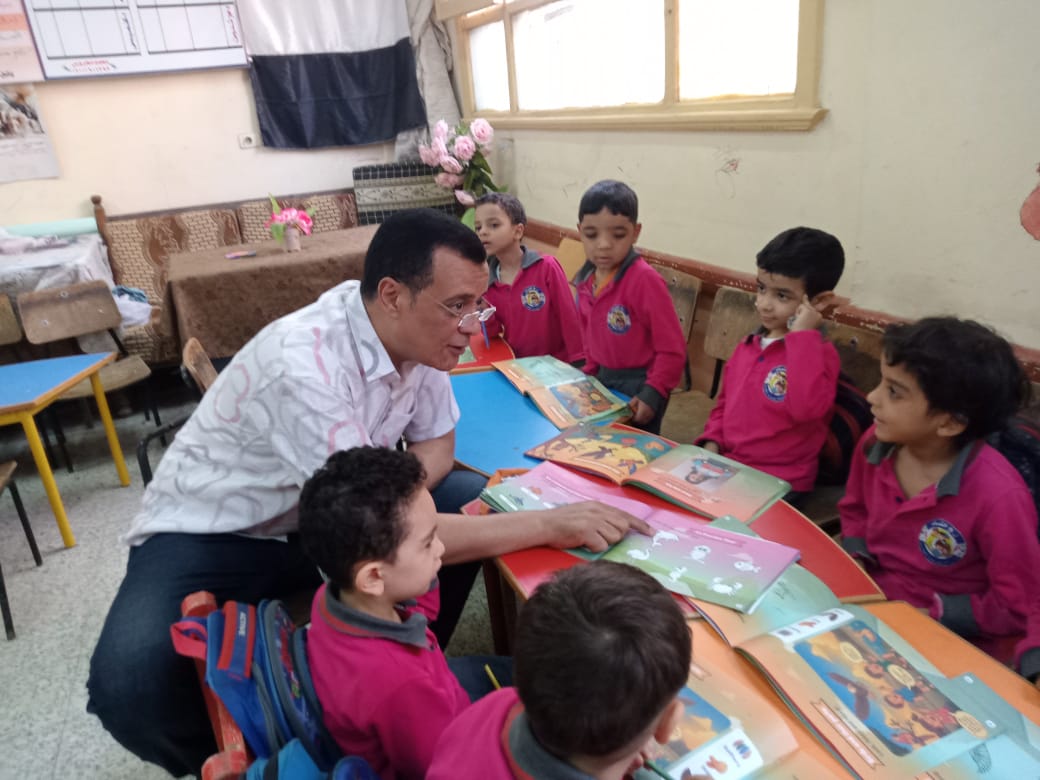 جولة مكوكية لوكيل تعليم سوهاج في طهطا وطما