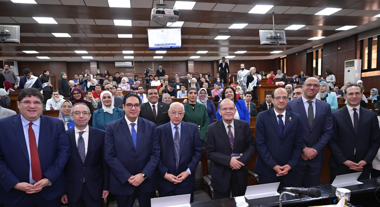 انطلاق أسبوع نماذج محاكاة المنظمات الدولية بكلية الاقتصاد والعلوم السياسية بجامعة القاهرة بالتعاون مع وزارتي الخارجية والتعليم العالي