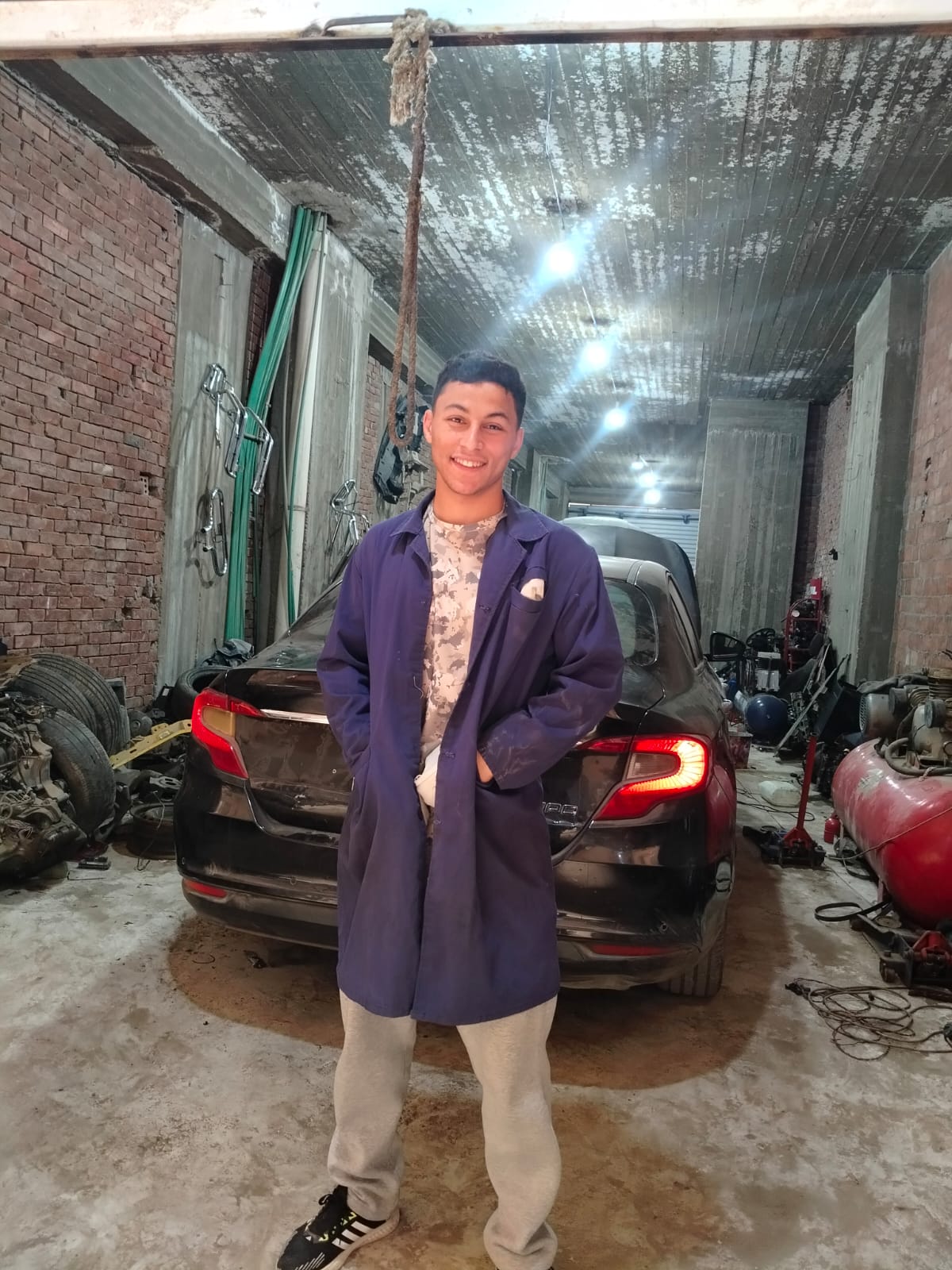 جامعة القاهرة التكنولوجية تطلق تدريبًا عمليًا لطلاب الأوتوترونكس لتنمية المهارات