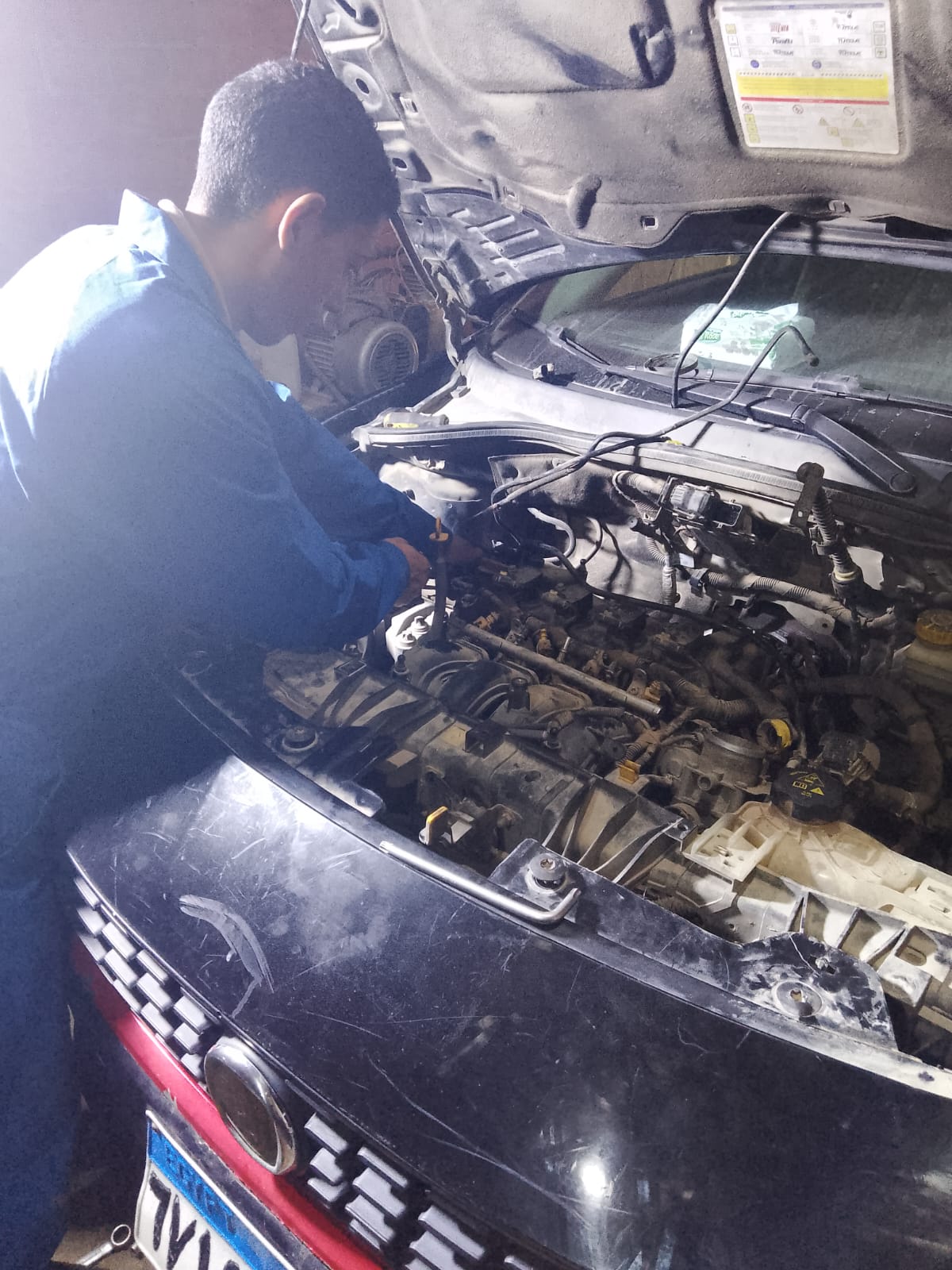 جامعة القاهرة التكنولوجية تطلق تدريبًا عمليًا لطلاب الأوتوترونكس لتنمية المهارات