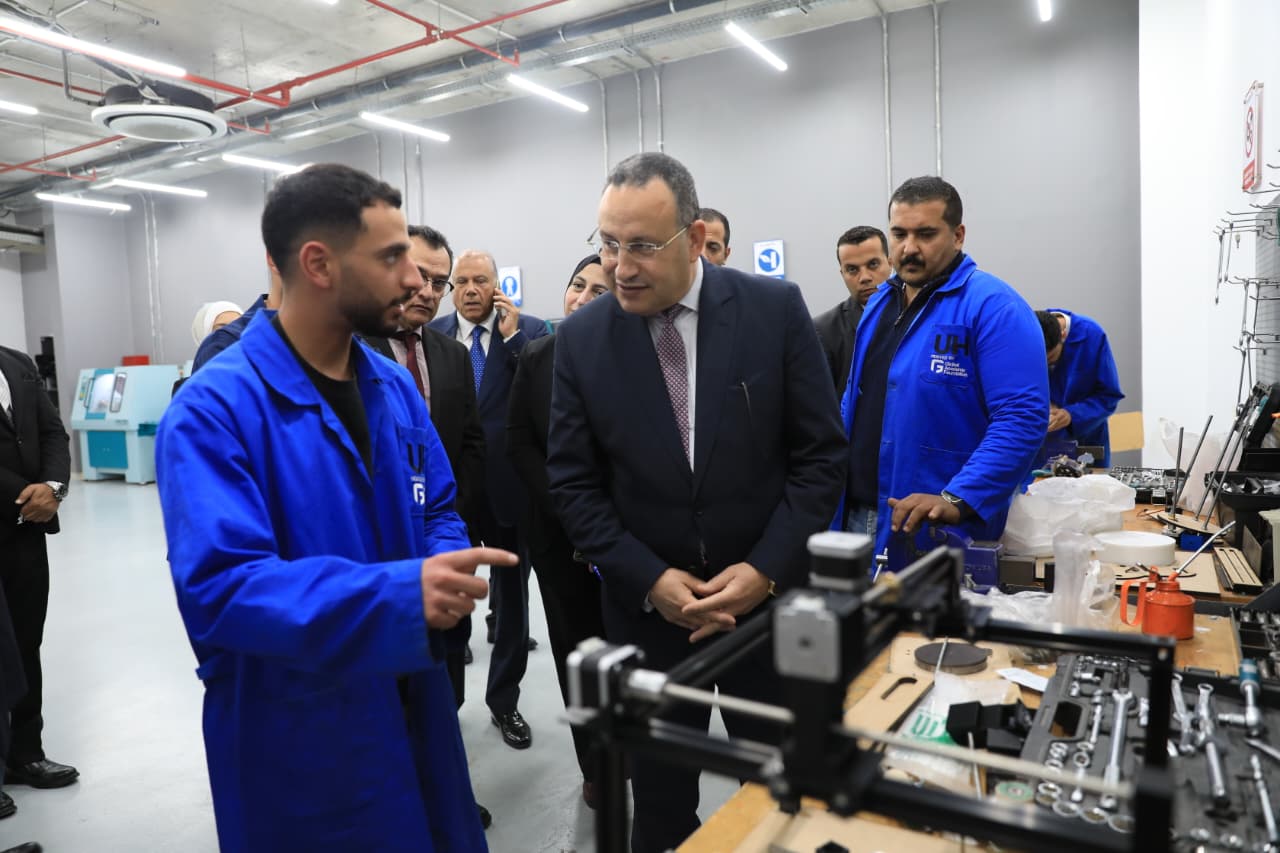 وزير التعليم العالى يفتتح توسعًا دوليًا بجامعة هيرتفوردشاير مصر