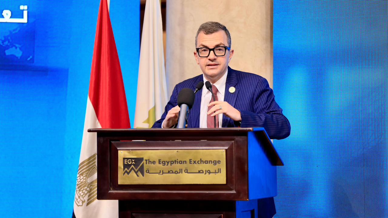 الدكتور أحمد رستم وزير التخطيط والتنمية الاقتصادية