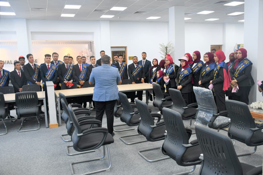 طلاب جامعة سوهاج داخل الكلية البحرية في زيارة تدريبية مميزة