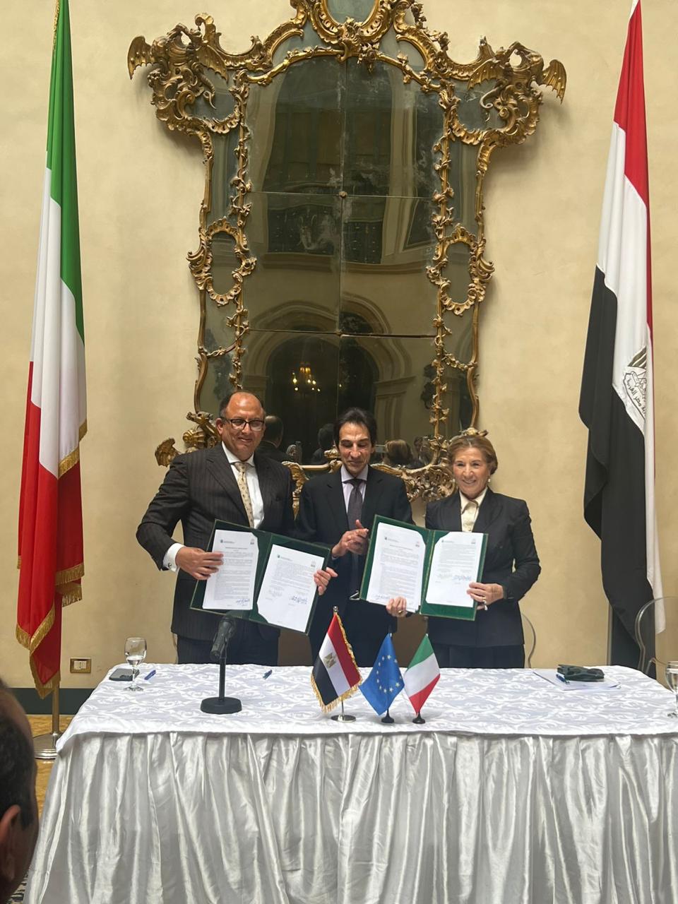 توقيع مذكرة تفاهم بين جامعة العاصمة ويونينتونو الإيطالية 