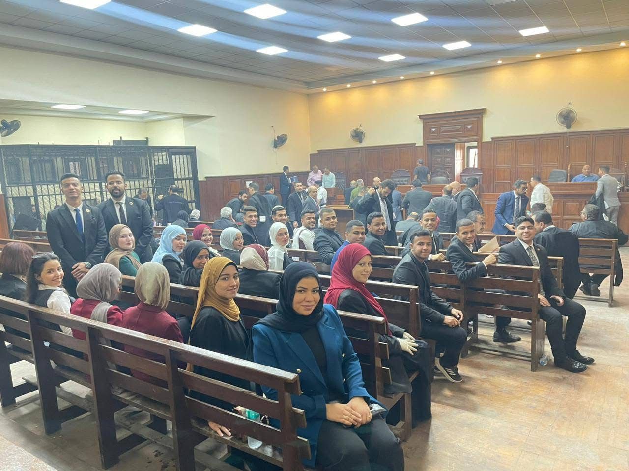 طلاب جامعة عين شمس داخل المحاكم في تجربة قضائية ميدانية