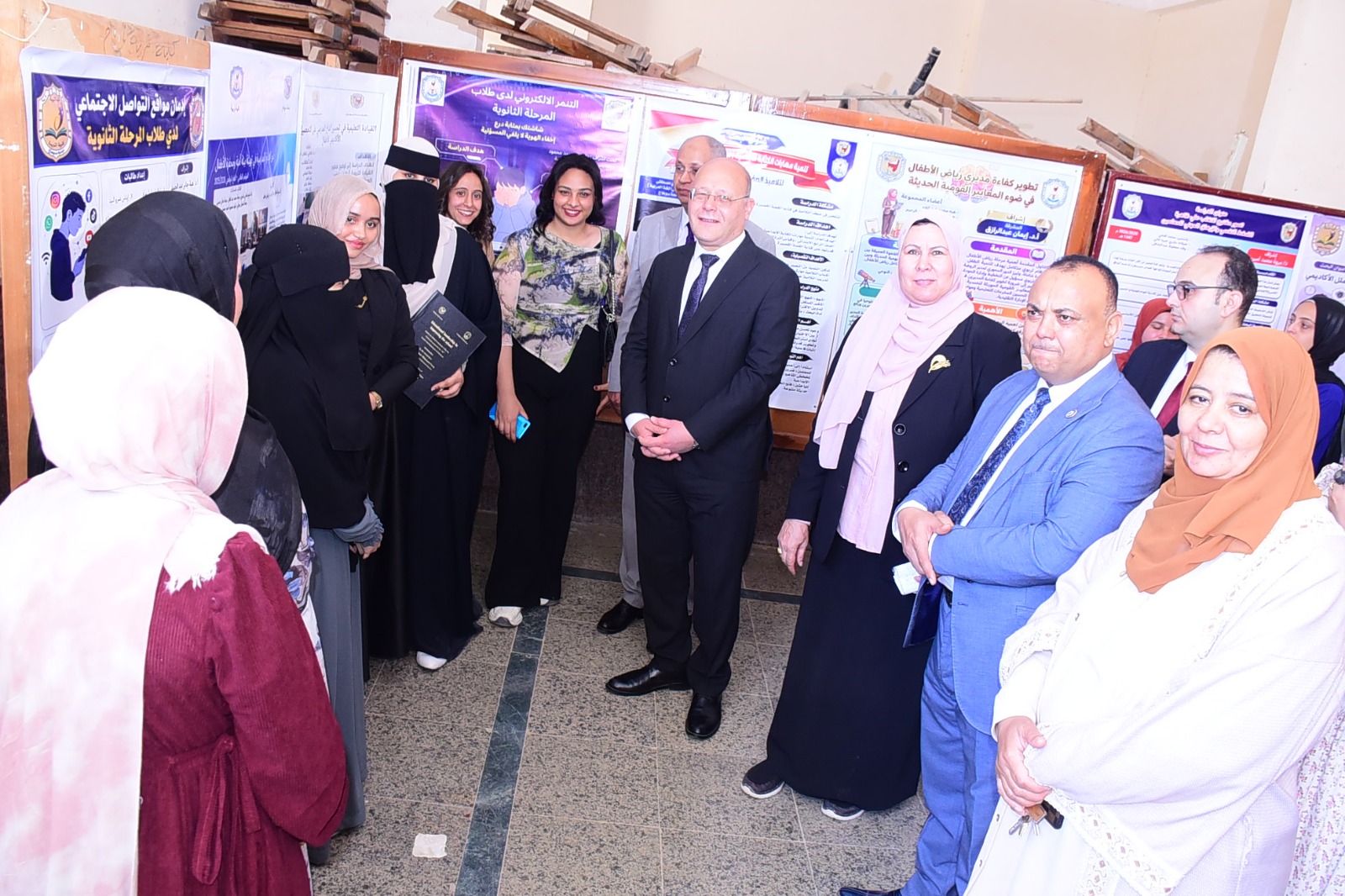 جامعة سوهاج تطلق مؤتمرًا طلابيًا يعرض 126 بحثًا تربويًا مبتكرًا