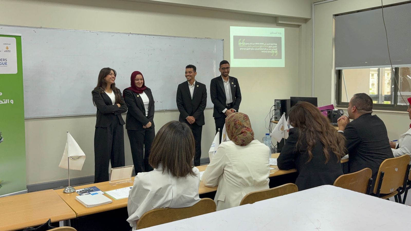 طلاب جامعة أسيوط الأهلية إلى نهائي قادة الشباب بابتكار ذكي للنفايات