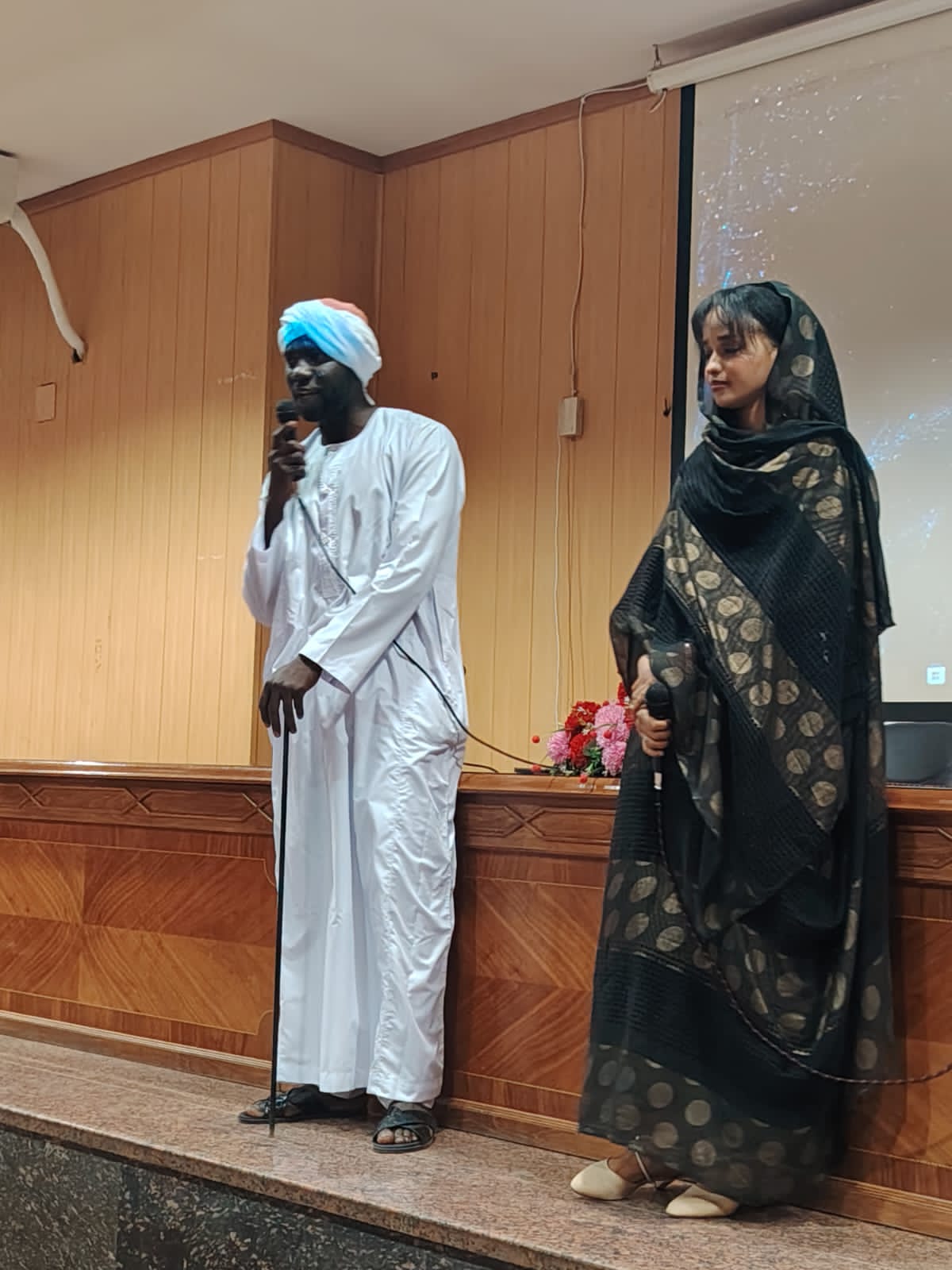 ليلة الطلاب الوافدين في جامعة عين شمس تحتفل بتنوع ثقافي عالمي مميز