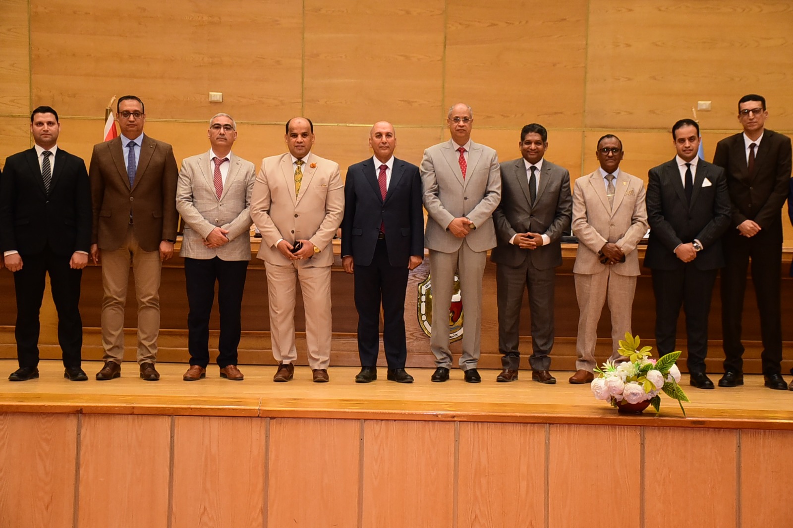 جامعة سوهاج تفتح آفاق القضاء الدستوري بندوة رفيعة المستوى