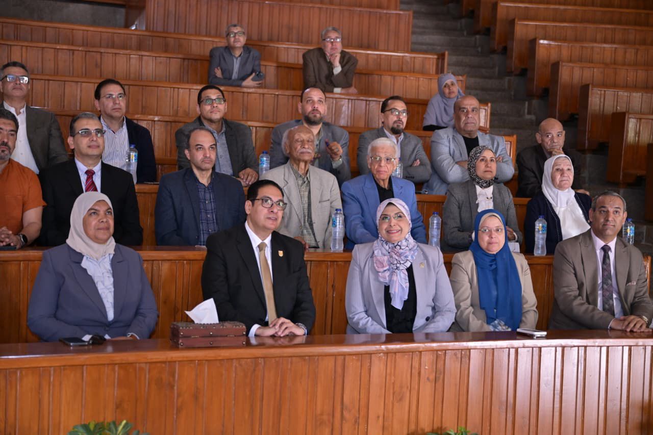 جامعة القاهرة تُحدث نقلة تعليمية بتطوير مدرج والي بكلية العلوم