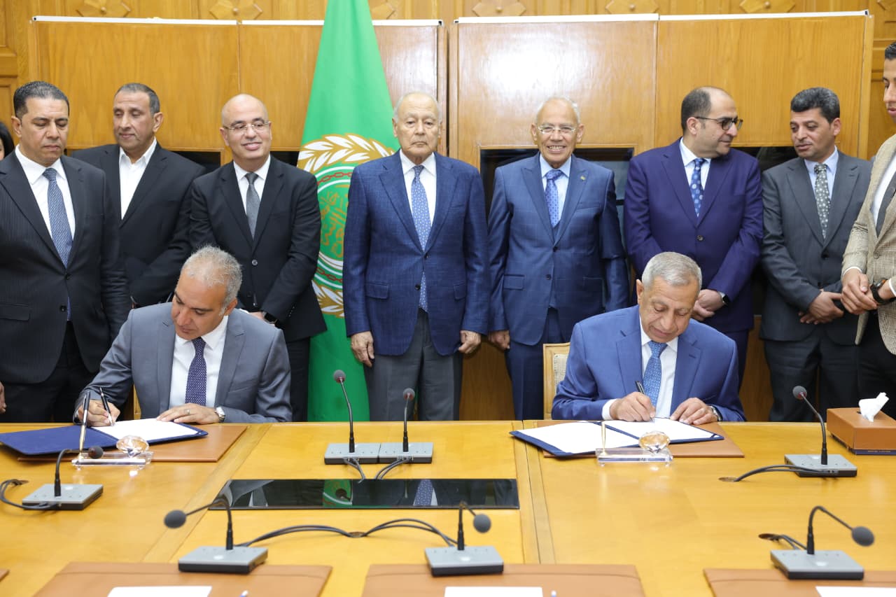 توقيع مذكرة تفاهم بين الأكاديمية العربية للعلوم والتكنولوجيا وشركة إمكان مصر لإنشاء صرح تعليمي جديد