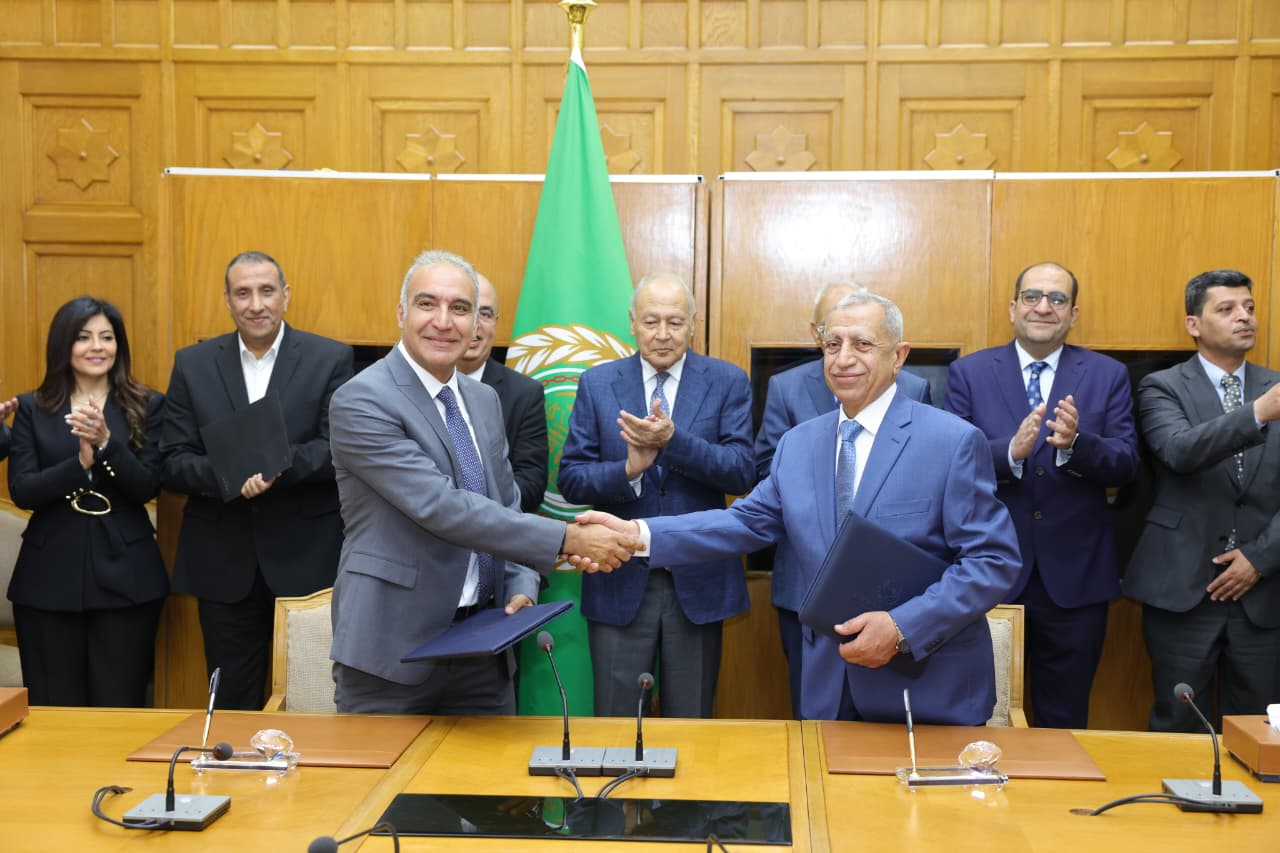 توقيع مذكرة تفاهم بين الأكاديمية العربية للعلوم والتكنولوجيا وشركة إمكان مصر لإنشاء صرح تعليمي جديد