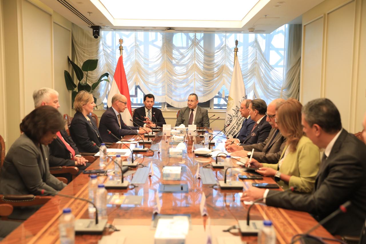 وزير التعليم العالى يعلن إطلاق أول ماجستير للإدارة الرياضية بالشراكة مع الجامعة البريطانية في مصر