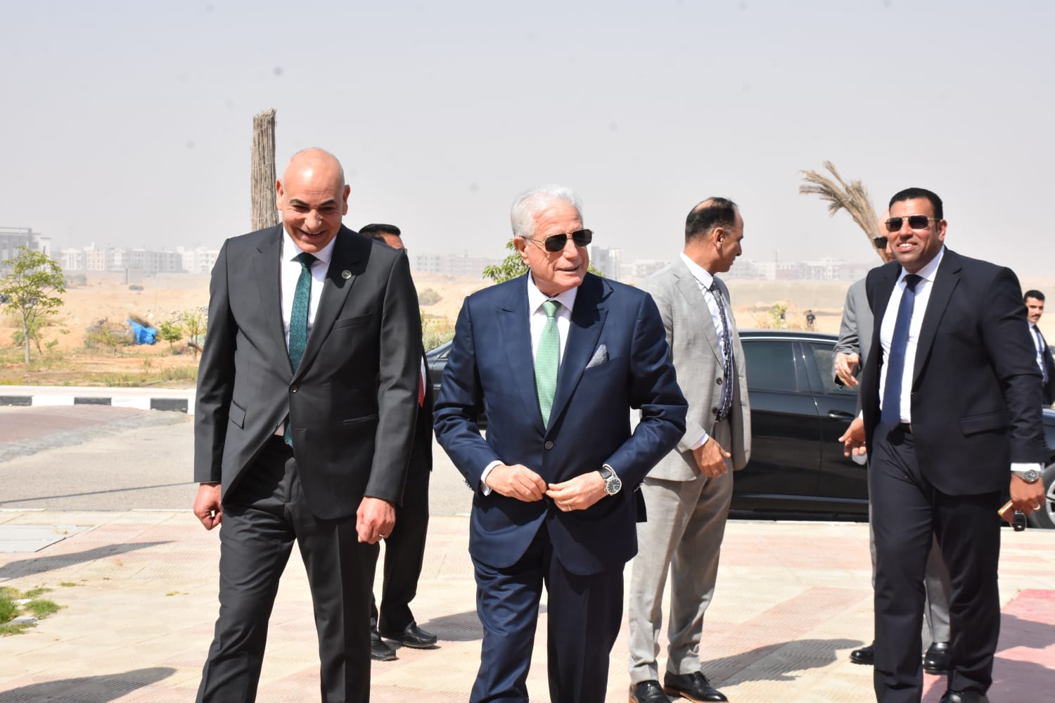 جامعة السادات الأهلية