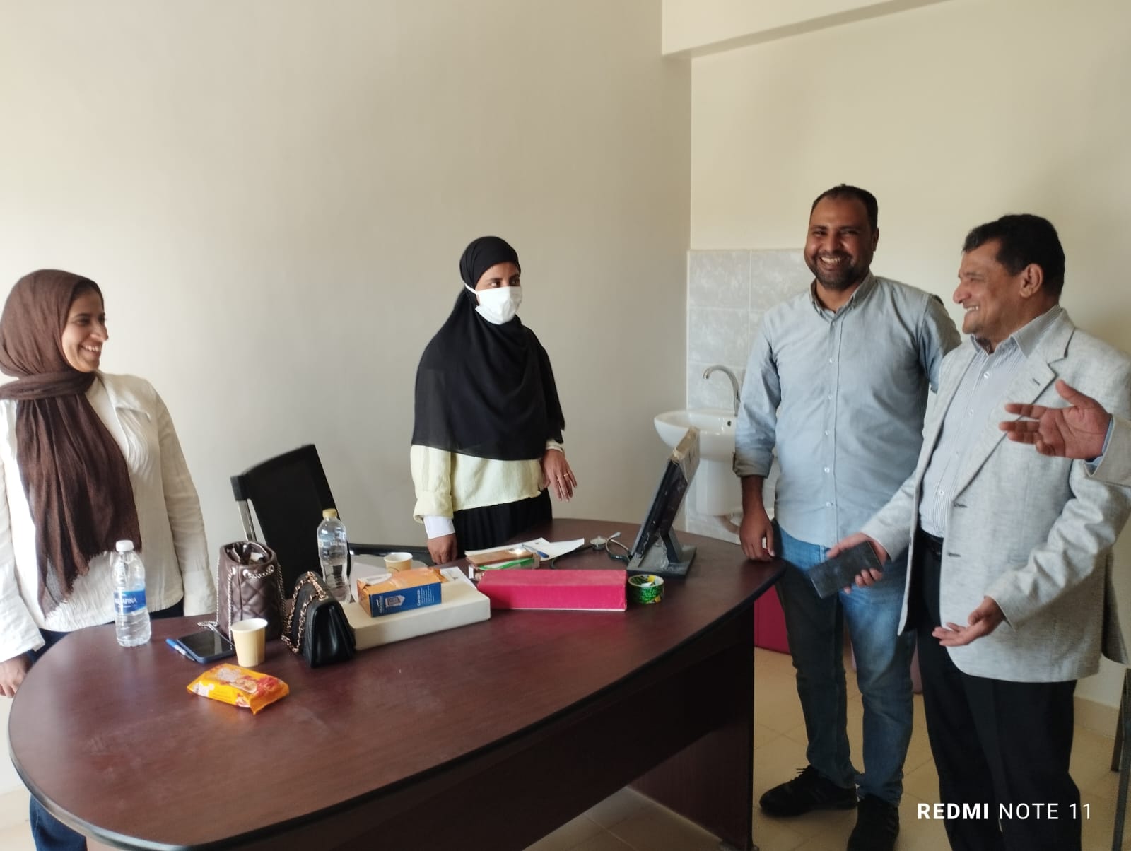 جامعة الأقصر تطلق قافلة طبية شاملة لخدمة أهالي قرية القرنة بالمجان