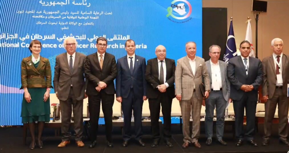 الدكتور هشام الغزالي رئيس مبادرة صحة المرأة والجمعية المصرية للسرطان ومركز MASRI بجامعة عين شمس