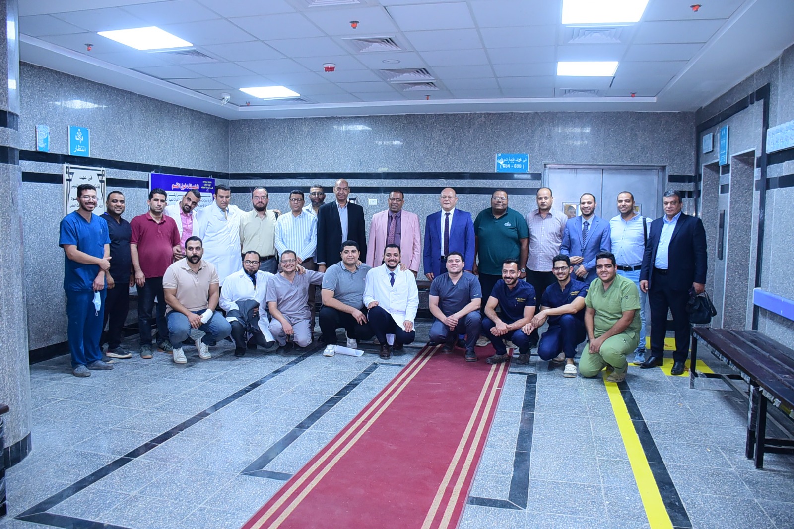 رئيس جامعة سوهاج يقود تقييم الدراسات العليا بجراحة العظام والكسور بكلية الطب