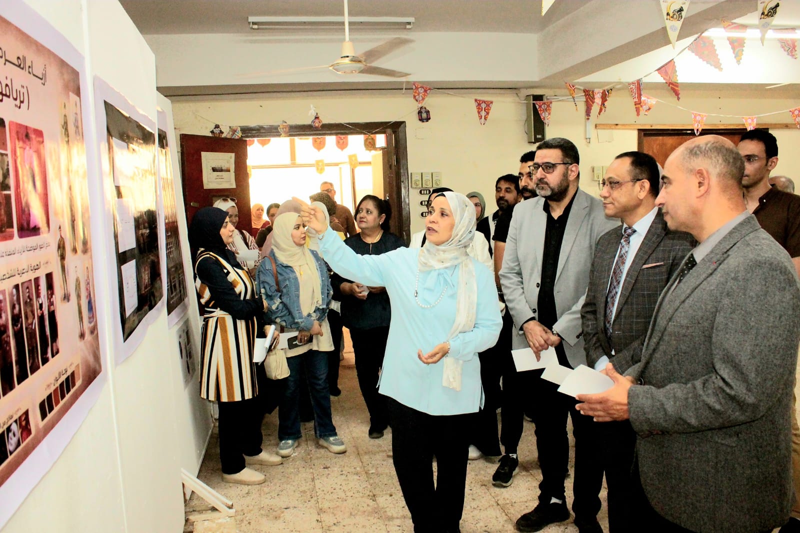 معرض تريافوجا يكشف جماليات السينوغرافيا في فنون جامعة أسيوط