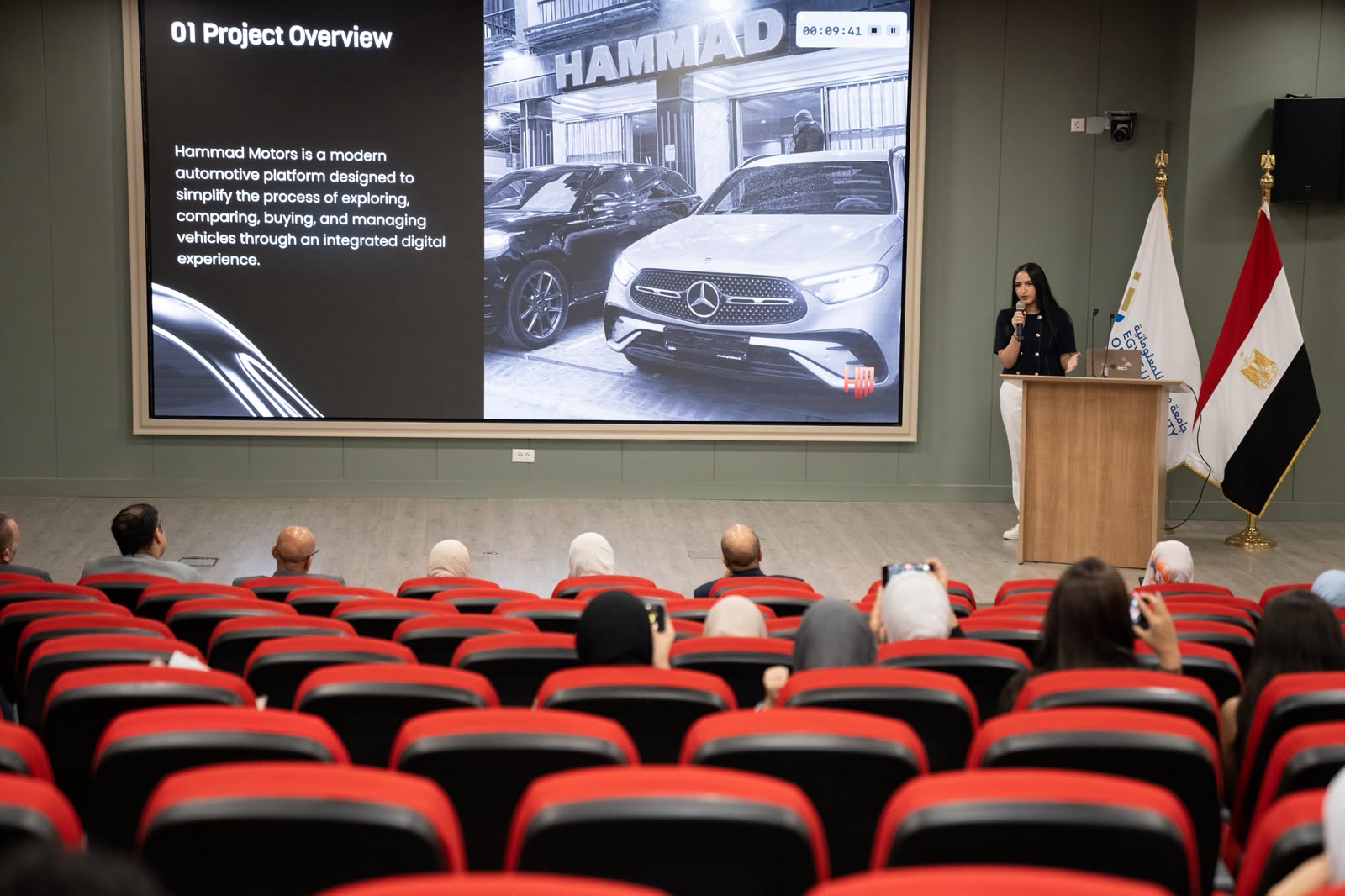 ابتكارات ذكية من جامعة مصر للمعلوماتية تُحدث نقلة بقطاع السيارات الكهربائية