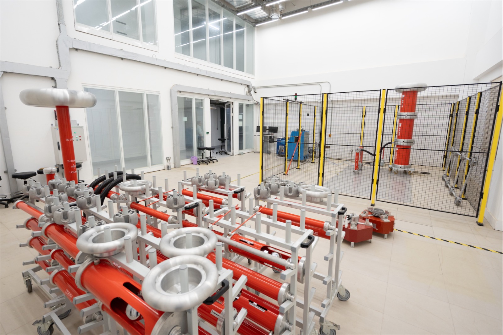الجامعة المصرية اليابانية تطلق معملًا متطورًا يعزز أبحاث الكهرباء والطاقة ويقدم اختبارات العزل وتشخيص الأعطال