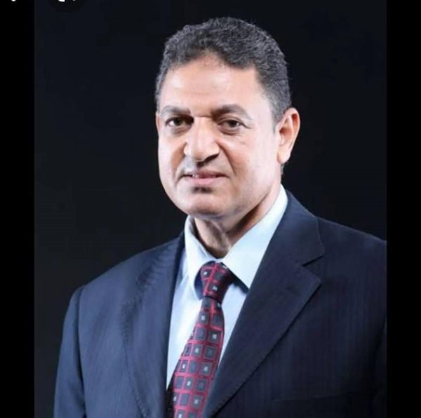 د. صابر حارص - أستاذ الصحافة بجامعة سوهاج