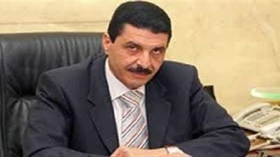 مدير أمن الاسكندرية يوزع 