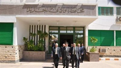 غدا..وقفة لمعلمى الوادى الجديد  احتجاجا على تأخر المكافأة