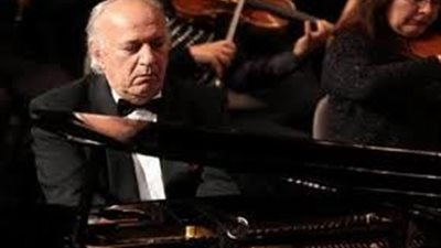 عمر خيرت يؤجل حفلة جامعة مصر للعلوم والتكنولوجيا