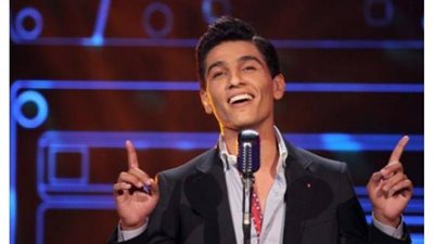 عساف يفوز بلقب 