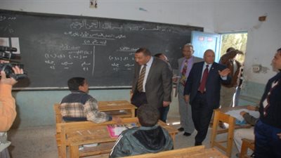 عقد اجتماع لمناقشة تدنى نسبة النجاح بالشهادتين الابتدائية والإعدادية بسوهاج